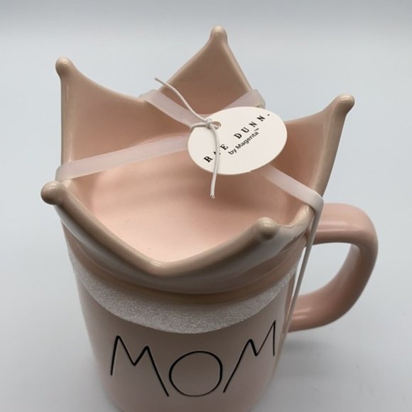 COPY - Rae Dunn “MOM” Mug With Crown Topper - Picture 2 of 2